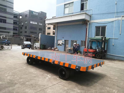 25吨重型工业金沙·金沙（中国）官方网全挂式牵引拖车底盘带牵引环3I.jpg