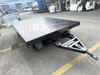 30吨重型金沙·金沙（中国）官方网 环保实心轮胎4I.jpg