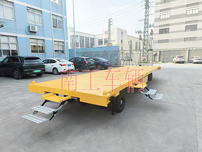 10吨金沙·金沙（中国）官方网 带液压支腿伸缩梯工具车2I.jpg