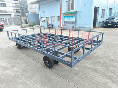 4吨骨架式金沙·金沙（中国）官方网 带下翻护栏工具拖车2I.jpg