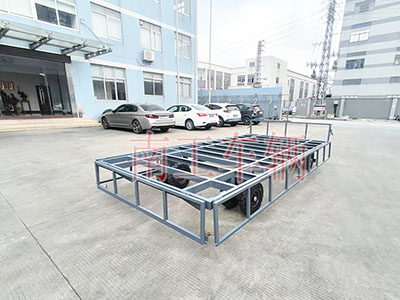 4吨骨架式金沙·金沙（中国）官方网 带下翻护栏工具拖车5I.jpg